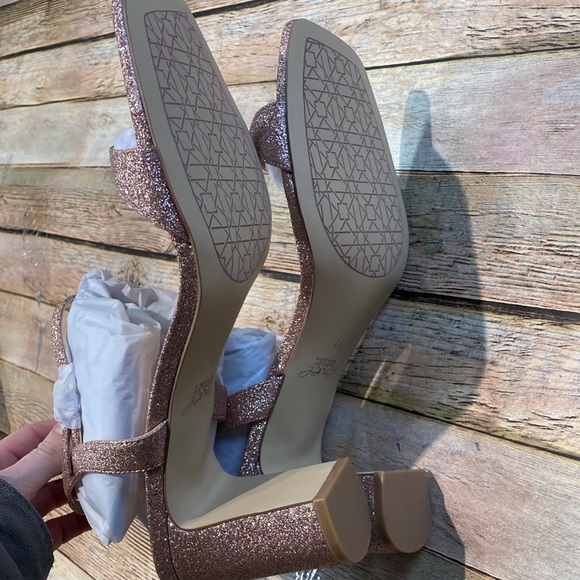 Jewel Badgley Mischka Rayla Sandal NWT - Picture 5 of 6